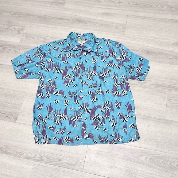 Cooke Street Honolulu Hawaiian Fish Patterned Men's Shirt - Picture 5 of 6